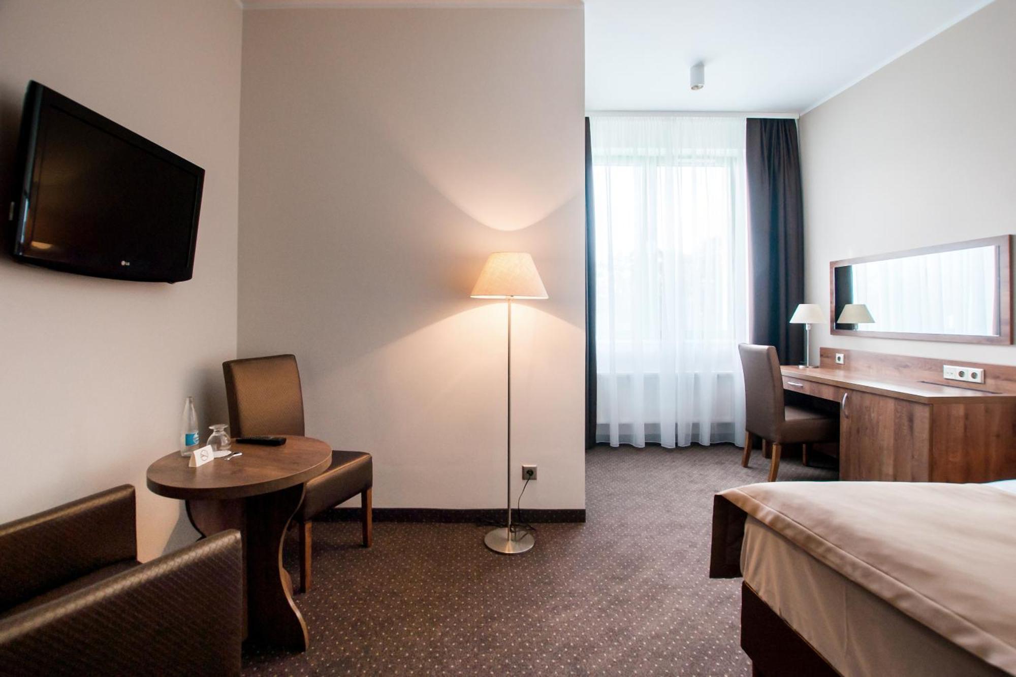 Hotel Gem Breslávia Quarto foto